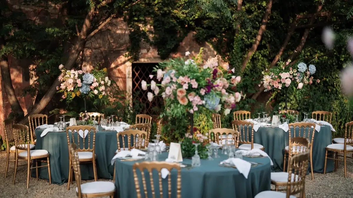 Wedding planner Siracusa inspiration with colourful Sicilian ceremony exit